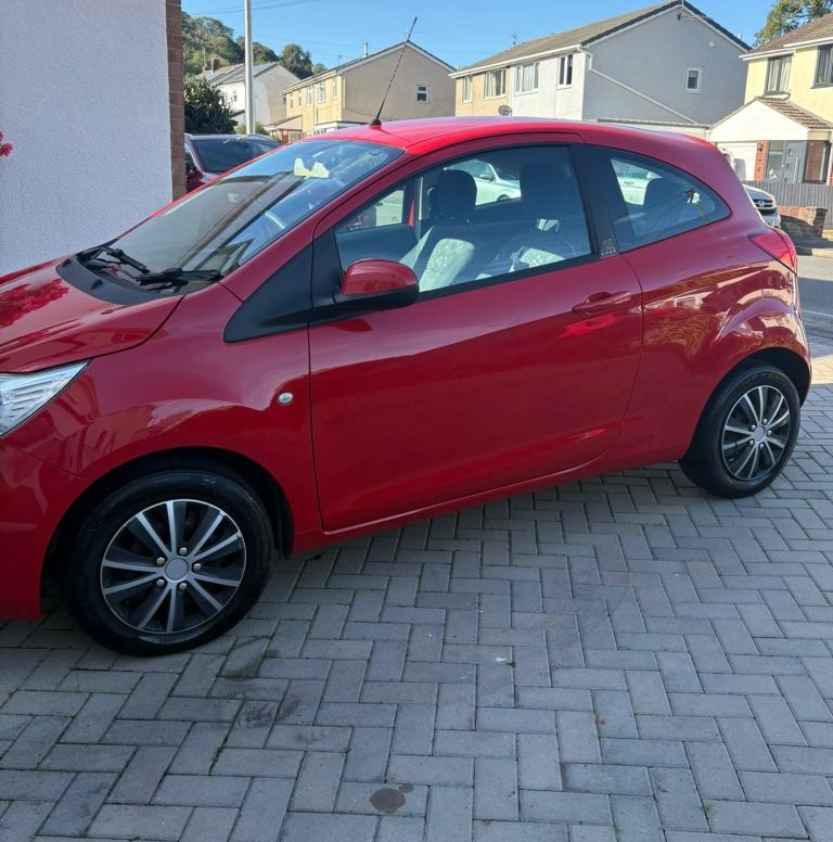 Ford, KA, Hatchback, 2013, Manual, 1242 (cc), 3 doors