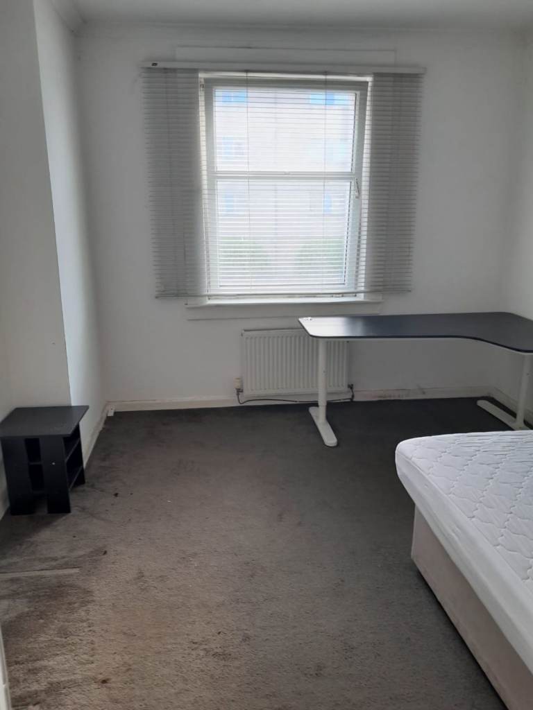 Double room for rent (Granton)