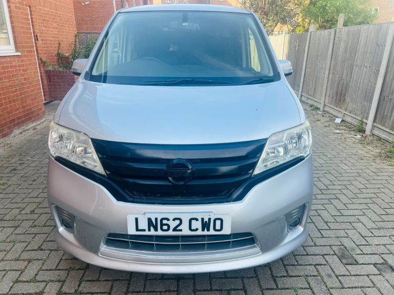Nissan Serena Y AUTOMATIC HYBIRD PETROL top range YEAR 2013, LOW MIRAGE, 1 PREVIOUS OWNER