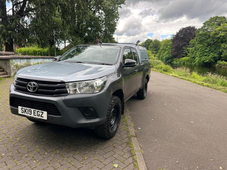 2019 Toyota Hilux Active Extra Cab Pick Up 2.4 D-4D PICK UP DIESEL Manual