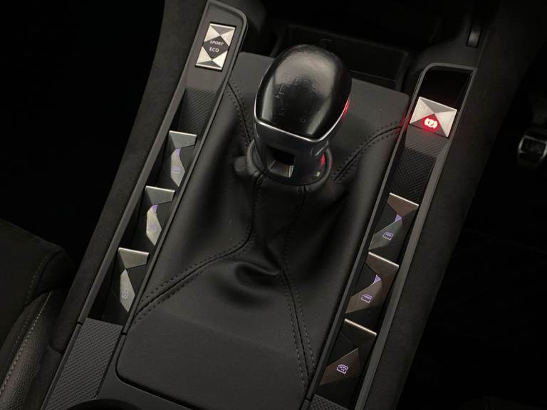 2020 DS Automobiles DS 7 1.5 BlueHDi Performance Line 5dr Crossover/SUV DIESEL Manual