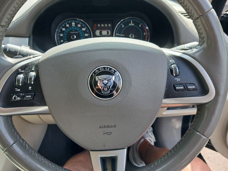 Jaguar, XF, Saloon, 2014, Other, 2179 (cc), 4 doors