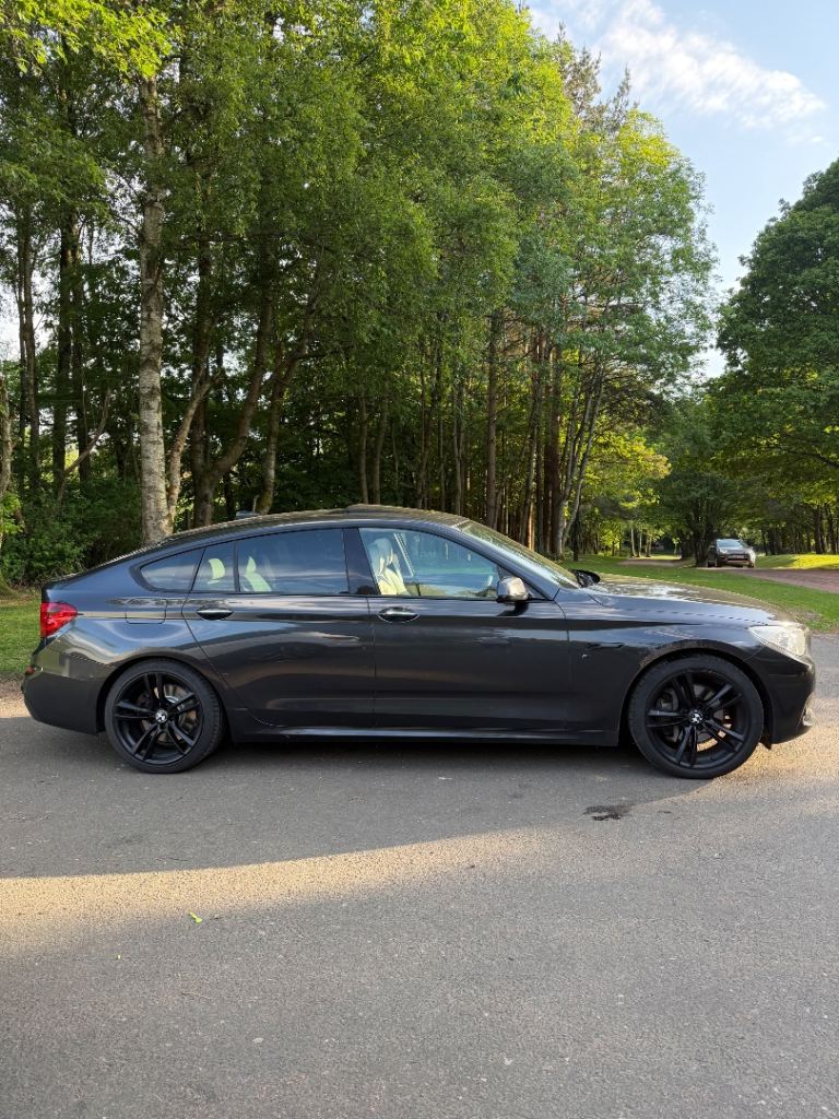 BMW, 5 SERIES, Hatchback, 2012, Semi-Auto, 2993 (cc), 5 doors