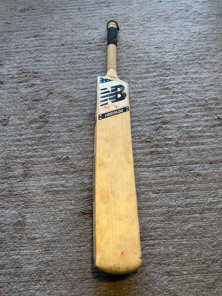 image for New Balance Heritage cricket bat 