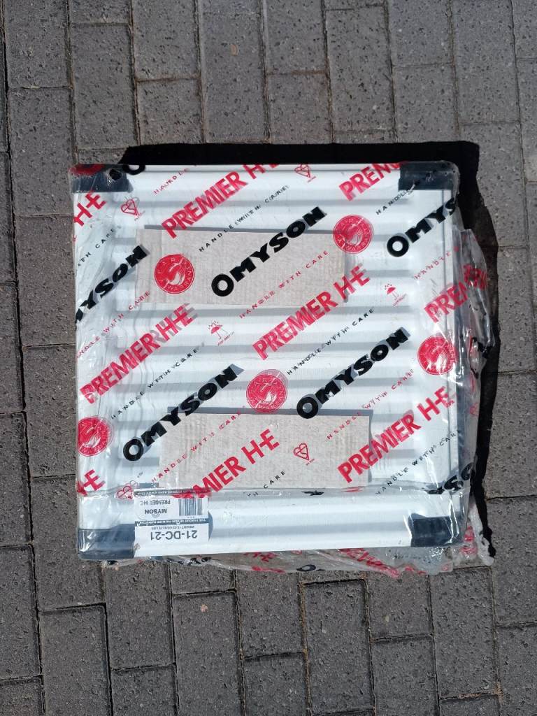 New 21-DC-21 OMYSON Premier H-E Radiator – White, Still in Packaging