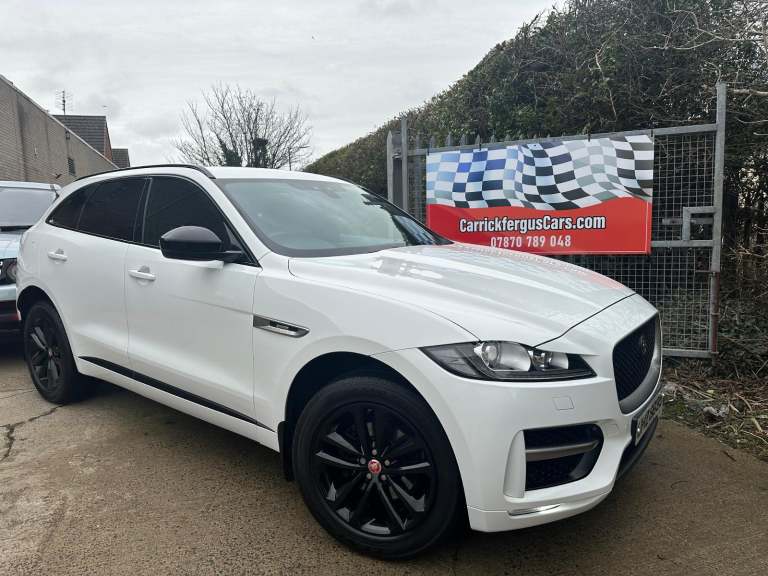 2017 Jaguar F-PACE 2.0 D 240 BHP *** HUGE SPEC AWD R - SPORT EDITION *** AUTO
