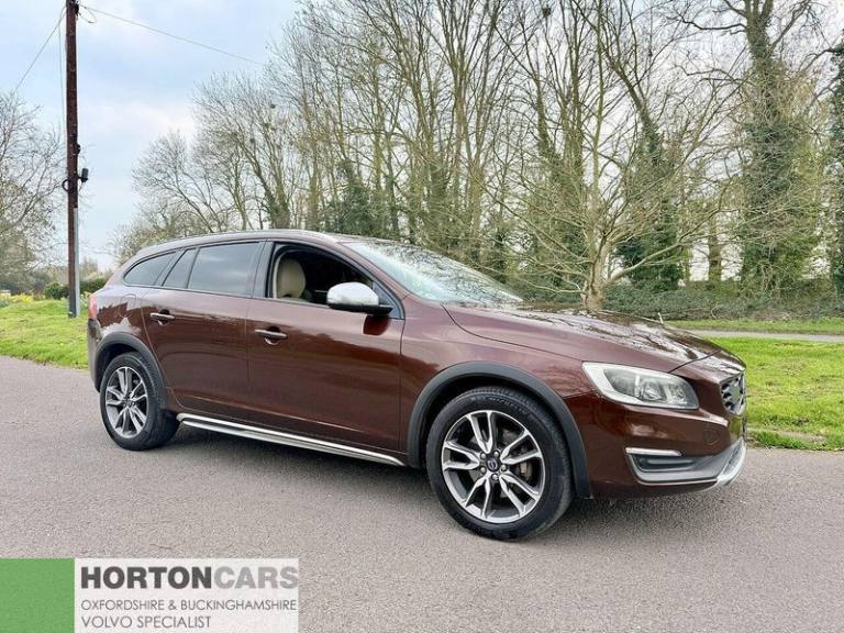 2026 Volvo V60 Cross Country T5 Cross Country Awd 2.5 5dr Estate Automatic Petrol 2.5 5dr Estate ...