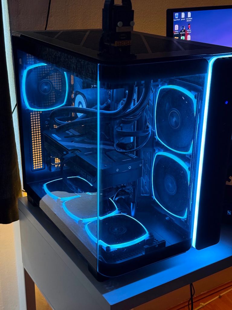 i7 13700k PC with 1440p Monitor