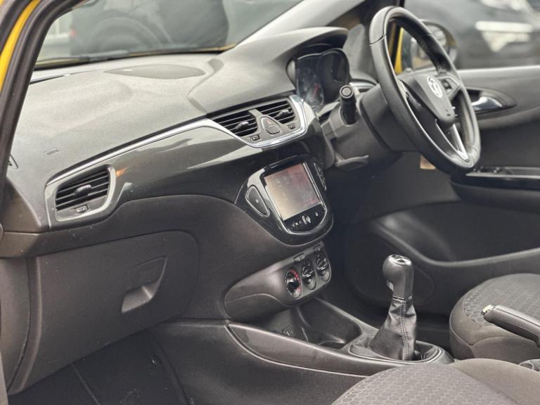 2015 Vauxhall Corsa 1.2i Design Euro 6 3dr HATCHBACK Petrol Manual