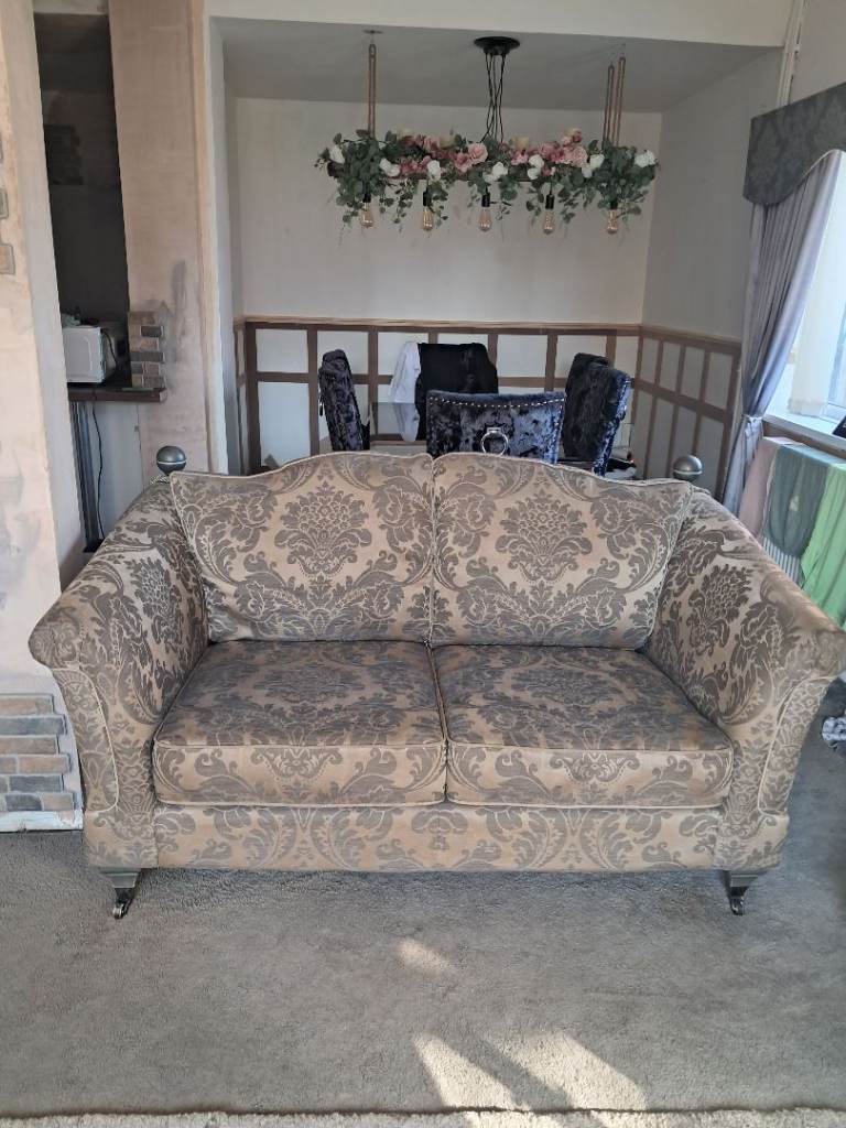 Comfortable 2-Seater Fabric Sofa – Grey Pattern, Good Condition and snuggle chair