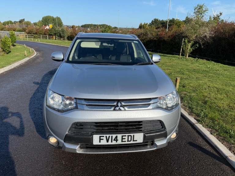 MITSUBISHI OUTLANDER 2.2 DI-D GX3 2014