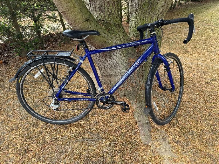 Edinburgh Bike Cyclocross 53 cm complete with mudguards and rear pannier rack