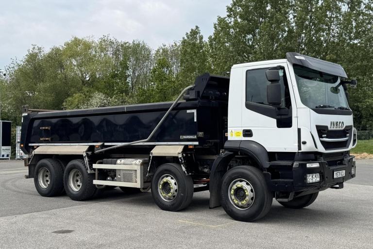 2022 71 plate Euro 6 Iveco Stralis X-Way 8×4 32t Tipper