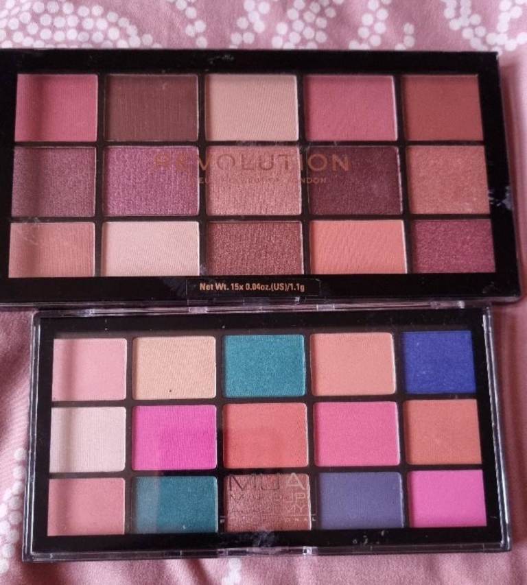 Eyeshadow x2
