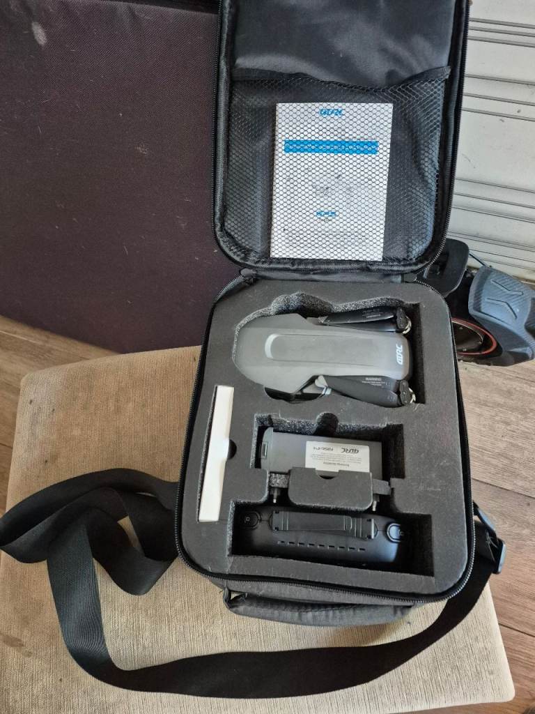 Grey Drone 4D-F4 with GPS + Controller and Case – Good Condition
