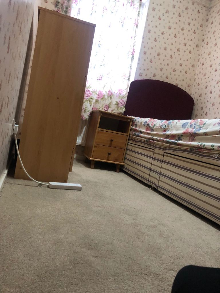 Room to rent 