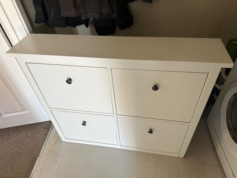 4 door shoe storage cabinet