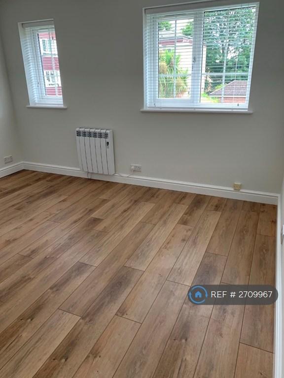 1 bedroom house in St Anns, Woking, GU22 (1 bed) (#2709967)