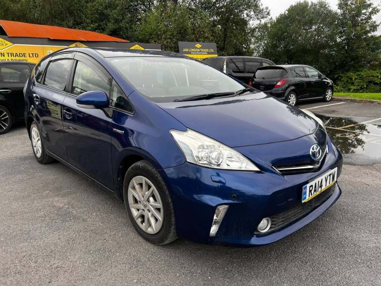 2014 Toyota 7 Seat Prius Toyota Prius Alpha Hybrid Petrol Blue  2014  7 Seater