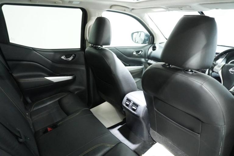 2020 Nissan Navara Double Cab Pick Up N-Guard 2.3dCi 190 TT 4WD Auto PICK UP DIESEL Automatic