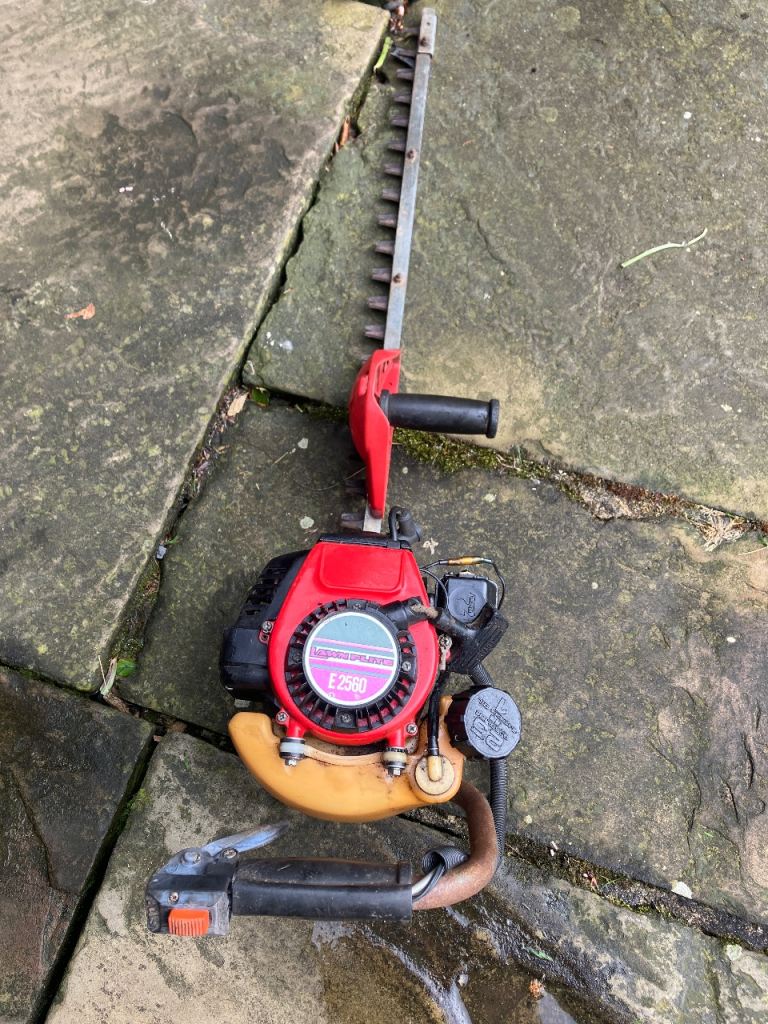 Hedge trimmer and Lawn Strimmer