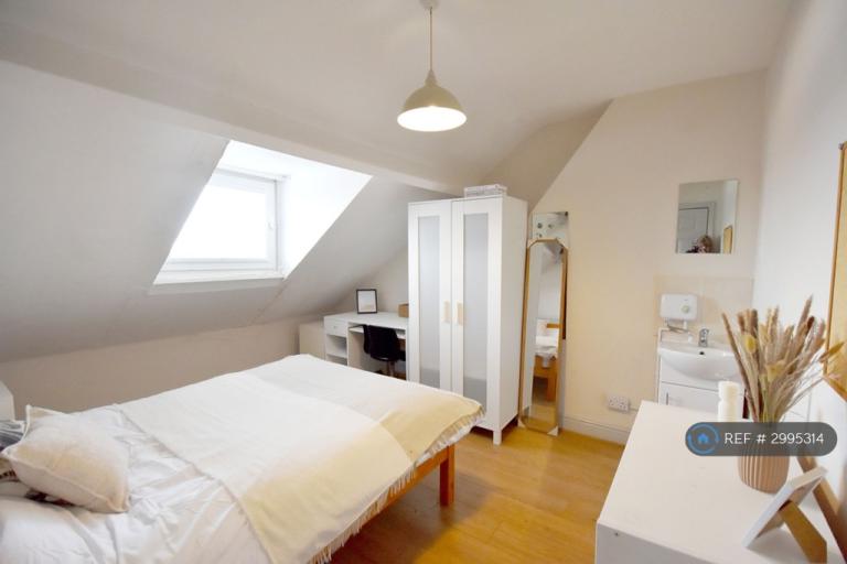 1 bedroom in Westcotes Drive, Leicester, LE3 (#2995314)