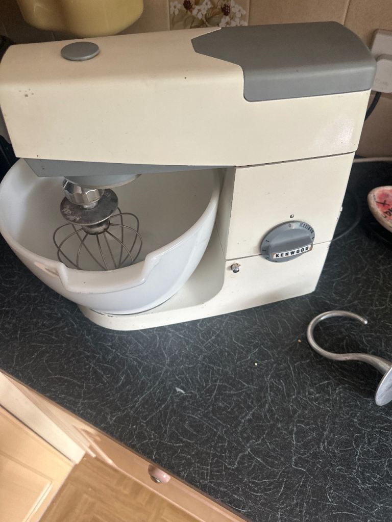 Kenwood Food Mixer with Whisk and Dough Hook – Good Condition