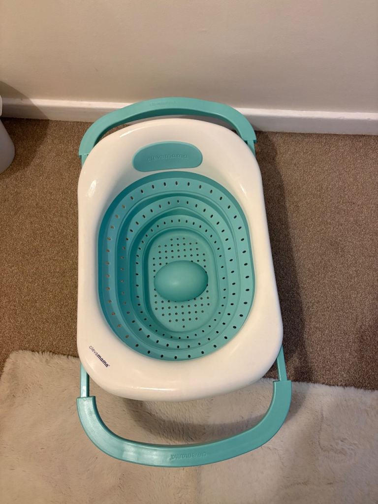 Collapsing baby bath