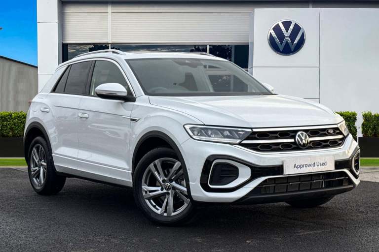 2025 Volkswagen T-Roc 1.5 TSI R-Line 5dr DSG **PAN ROOF, REAR CAMERA** SUV PETROL Automatic