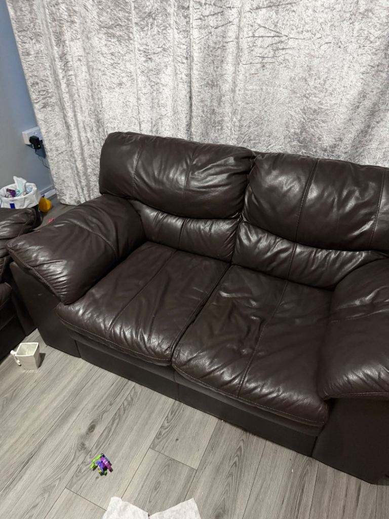 Leather sofa 