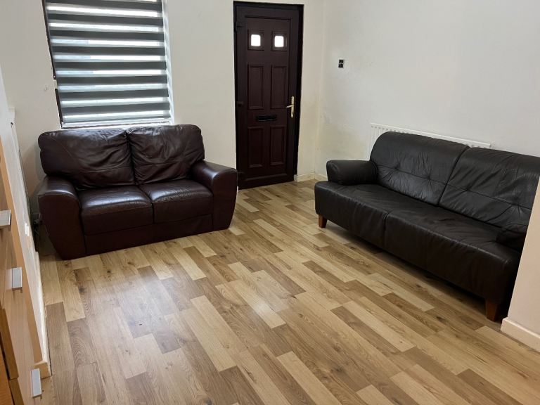 2 Bedroom House TO LET