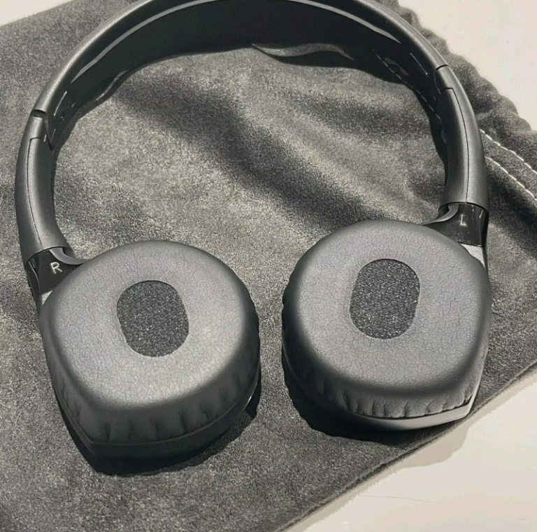 Genuine Land Rover Entertainment System Wireless Headphones- Pair