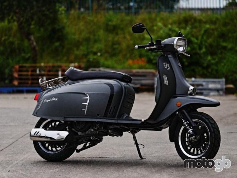 ROYAL ALLOY GT 125 AC TWO TONE 2024 SAVE UP TO £300