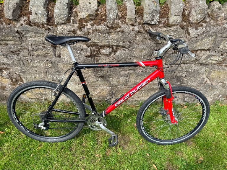Gents bike road tyres all good to go £120 Ono 