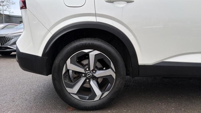 2022 Nissan Qashqai 1.3 DiG-T MH N-Connecta 5dr Petrol Hatchback Hatchback Petrol Manual