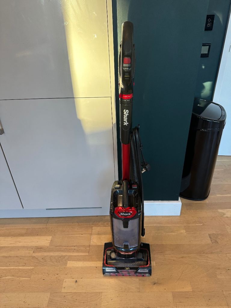 Shark nz801 corded upright lift away vacuum cleaner hoover ant hair wrap 