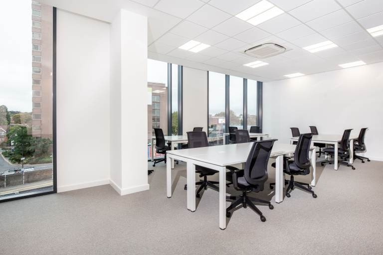 Sheffield - S12EA \ Large Office with a Layout Designed for Your Business