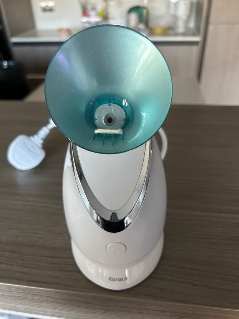 image for Aroma Ionic Hot Steamer