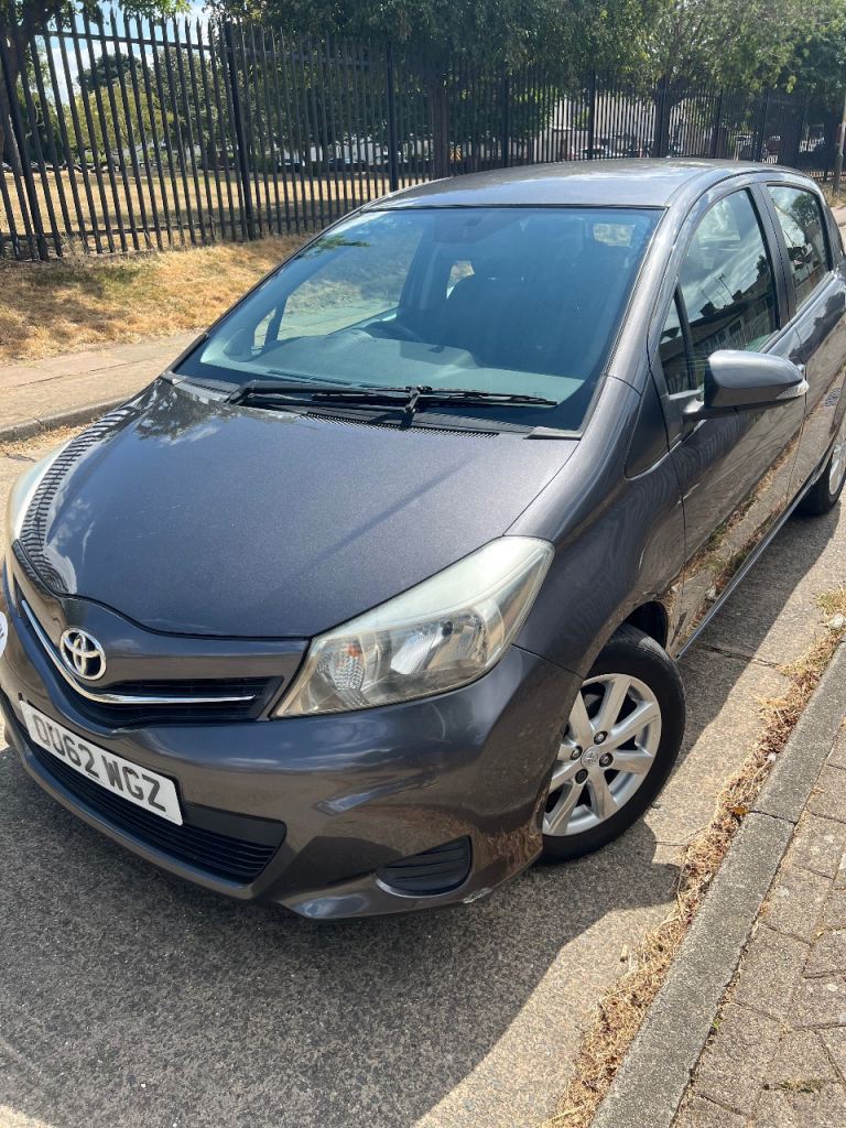 Toyota, YARIS, Hatchback, 2012, Manual, 1364 (cc), 5 doors