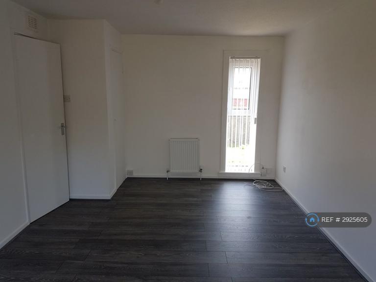 3 bedroom house in Montrose Avenue, Port Glasgow, PA14 (3 bed) (#2925605)