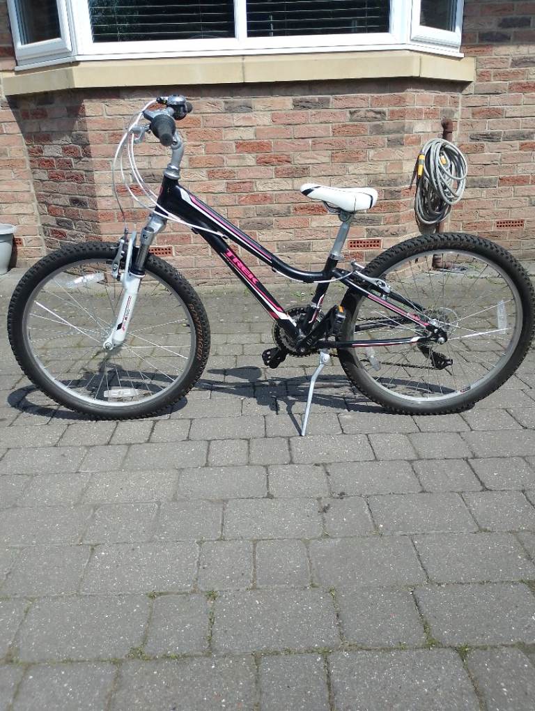Trek Girls Mountain Bike 
