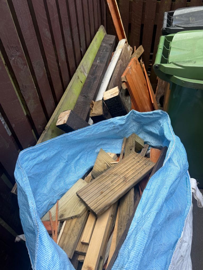 Free old shed wood 