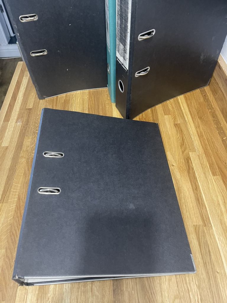 USED - A4 lever Arch files 