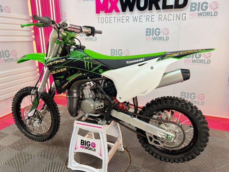 Kawasaki KX 85 2019 - Bud Racing Edition - 20 Genuine Hours 