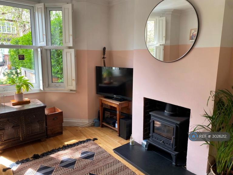 4 bedroom house in Adamsrill Road, London, SE26 (4 bed) (#3026212)