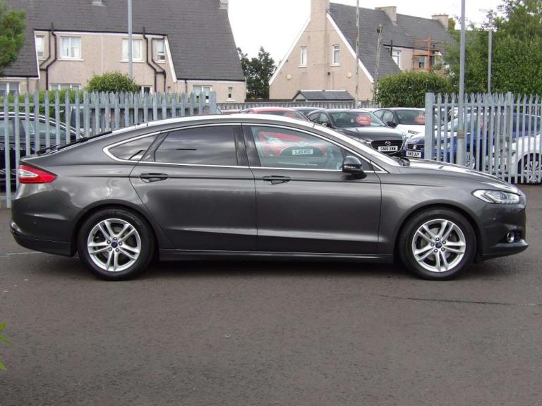 2015 Ford Mondeo 2.0 TDCi Titanium 5dr HATCHBACK DIESEL Manual