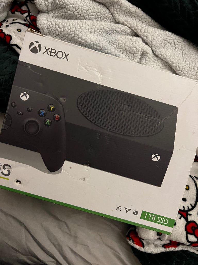 Xbox Series S 1TB Console with Controller 