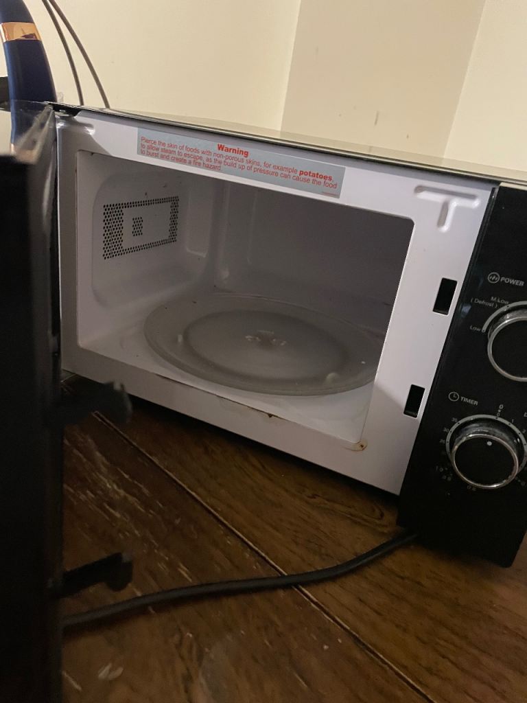 Breville Microwave Oven - Black, Good Condition