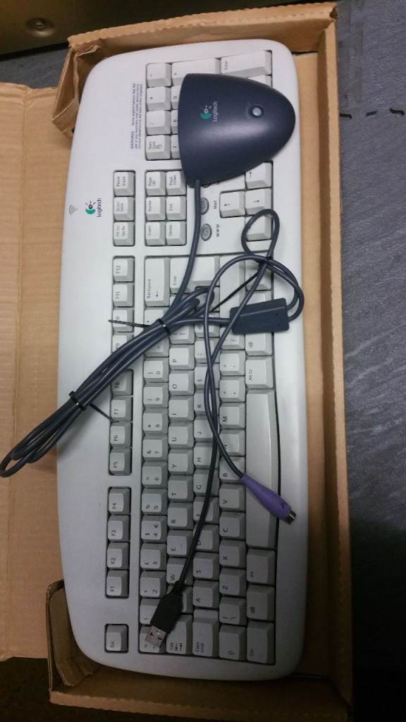  LOGITEK WIRELESCS KEY BOARD
