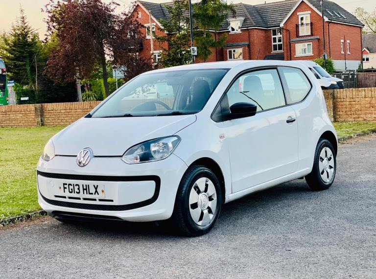 Volkswagen, UP, Hatchback, 2013, Manual, 999 (cc), 3 doors